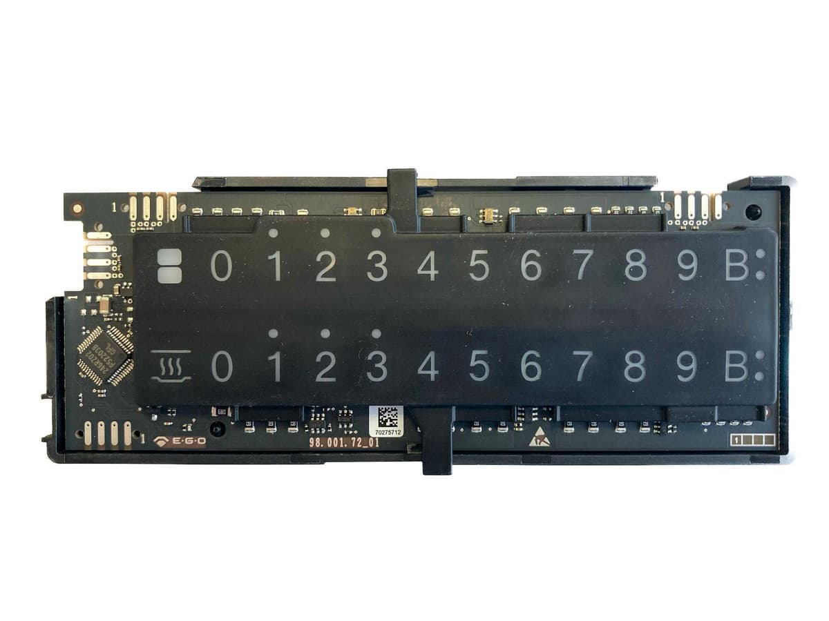 Réparation de l'électronique de commande de la table de cuisson à induction Miele