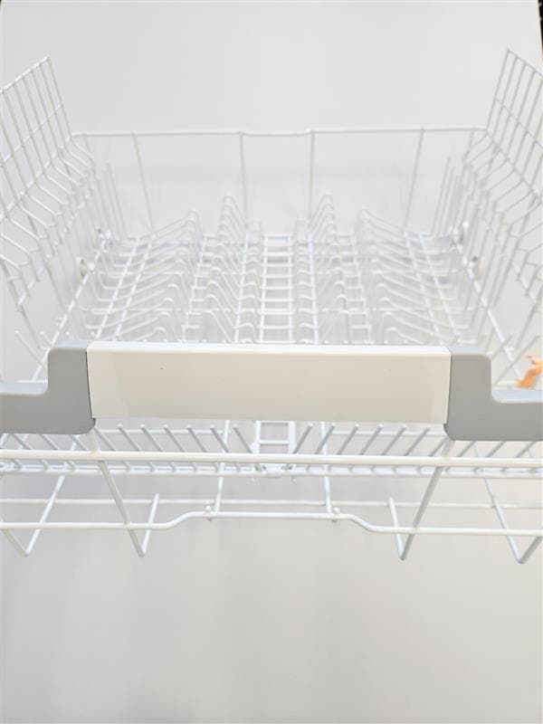 Lave-vaisselle Miele panier inférieur avec cadre